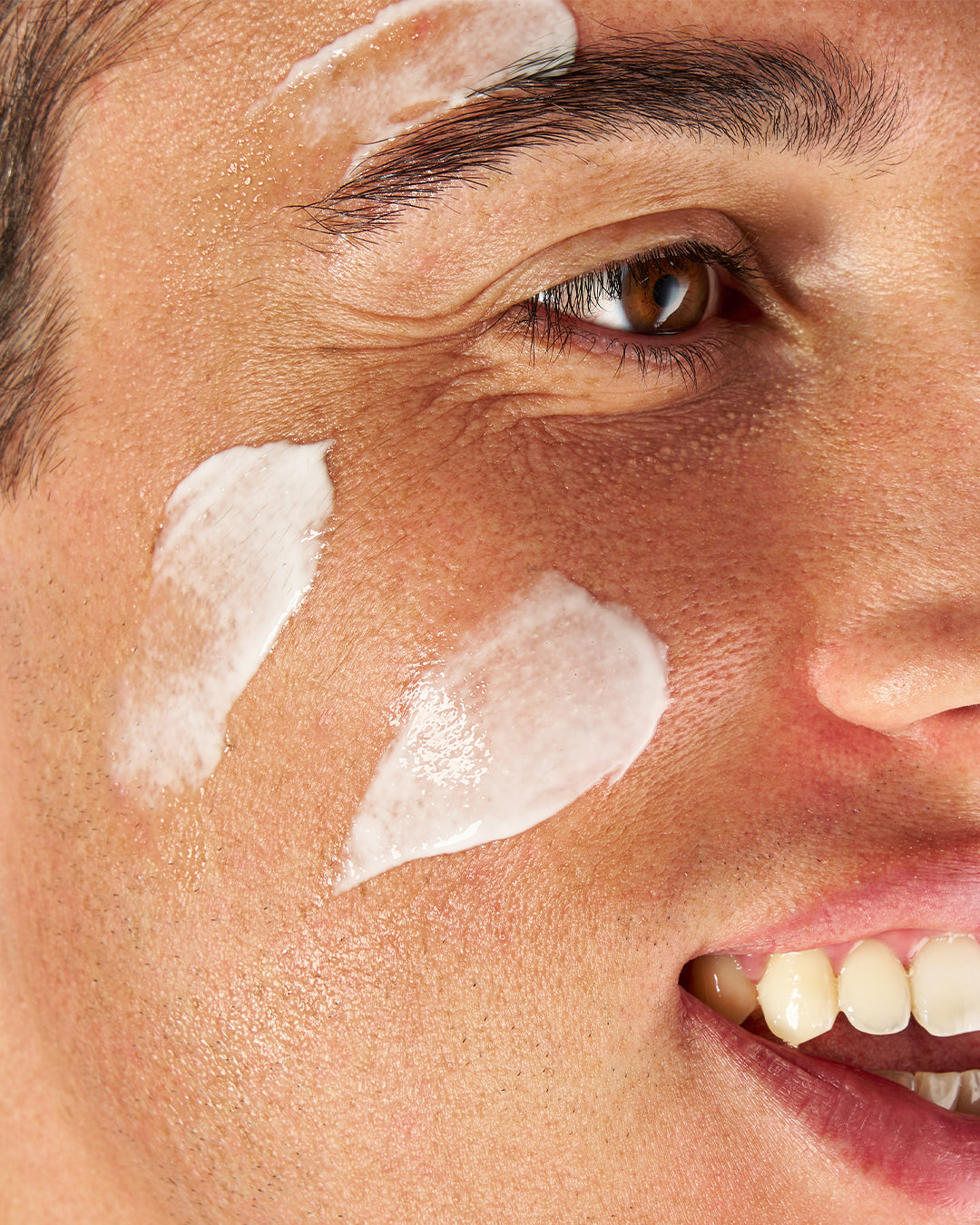baes, skincare viso adattiva ed essenziale
